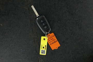 https://vehicle-cdn.autoleague.cloud/30350_620259956_33.jpg