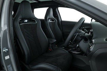 https://vehicle-cdn.autoleague.cloud/30350_620260496_11.jpg