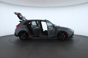 https://vehicle-cdn.autoleague.cloud/30350_620260496_12.jpg