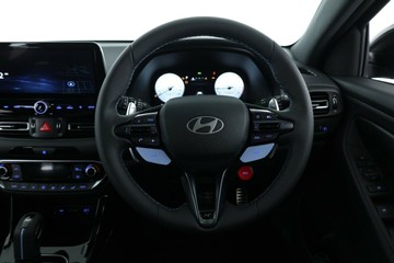 https://vehicle-cdn.autoleague.cloud/30350_620260496_14.jpg