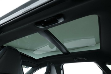 https://vehicle-cdn.autoleague.cloud/30350_620260496_25.jpg