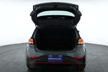 https://vehicle-cdn.autoleague.cloud/30350_620260496_8.jpg
