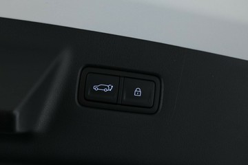 https://vehicle-cdn.autoleague.cloud/30350_620260734_16.jpg