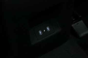 https://vehicle-cdn.autoleague.cloud/30350_620260872_35.jpg