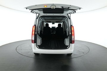 https://vehicle-cdn.autoleague.cloud/30350_620261140_15.jpg