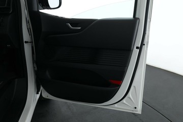 https://vehicle-cdn.autoleague.cloud/30350_620261140_17.jpg
