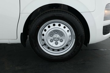 https://vehicle-cdn.autoleague.cloud/30350_620261140_3.jpg