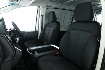 https://vehicle-cdn.autoleague.cloud/30350_620261140_31.jpg