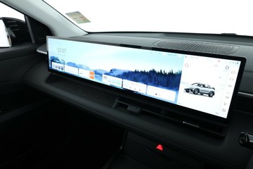 https://vehicle-cdn.autoleague.cloud/30350_620261185_24.jpg