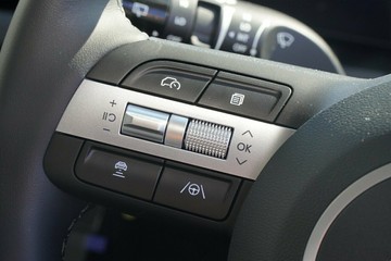 https://vehicle-cdn.autoleague.cloud/30350_620261482_13.jpg