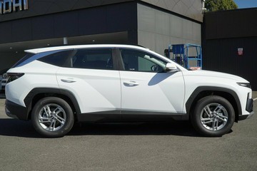https://vehicle-cdn.autoleague.cloud/30350_620261482_16.jpg