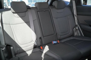 https://vehicle-cdn.autoleague.cloud/30350_620261482_9.jpg