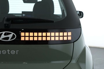 https://vehicle-cdn.autoleague.cloud/30350_620261783_15.jpg