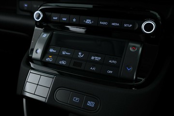 https://vehicle-cdn.autoleague.cloud/30350_620261783_28.jpg