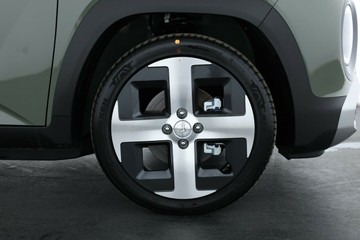 https://vehicle-cdn.autoleague.cloud/30350_620261783_4.jpg