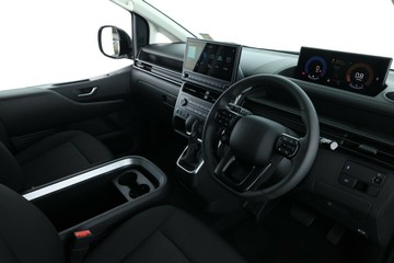 https://vehicle-cdn.autoleague.cloud/30350_620261911_21.jpg