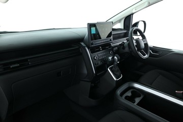 https://vehicle-cdn.autoleague.cloud/30350_620261911_33.jpg