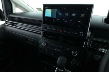 https://vehicle-cdn.autoleague.cloud/30350_620261913_18.jpg