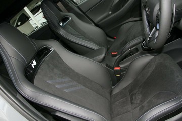 https://vehicle-cdn.autoleague.cloud/30350_620261955_9.jpg