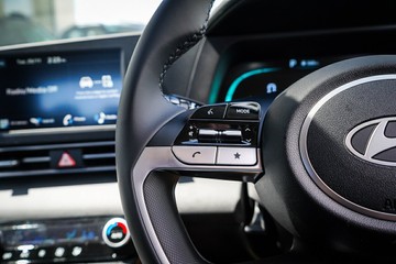 https://vehicle-cdn.autoleague.cloud/30350_620262630_19.jpg