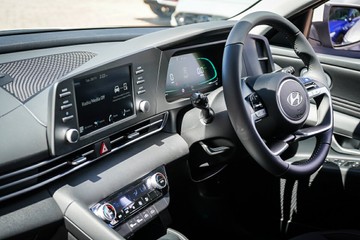 https://vehicle-cdn.autoleague.cloud/30350_620262630_22.jpg