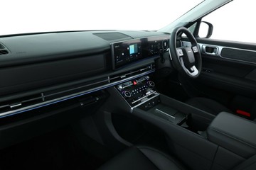https://vehicle-cdn.autoleague.cloud/30350_620262979_34.jpg