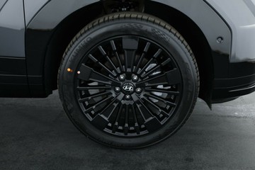 https://vehicle-cdn.autoleague.cloud/30350_620262982_3.jpg