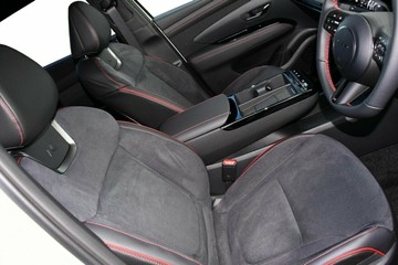 https://vehicle-cdn.autoleague.cloud/30350_620263085_10.jpg