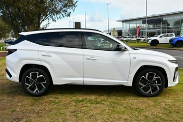 https://vehicle-cdn.autoleague.cloud/30350_620263085_16.jpg
