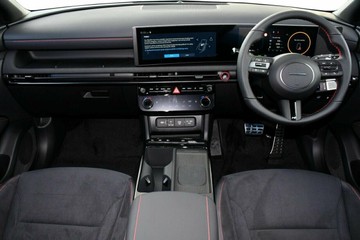 https://vehicle-cdn.autoleague.cloud/30350_620263085_6.jpg