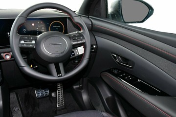 https://vehicle-cdn.autoleague.cloud/30350_620263085_7.jpg