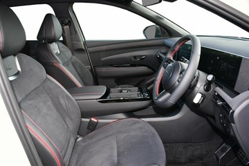https://vehicle-cdn.autoleague.cloud/30350_620263085_9.jpg