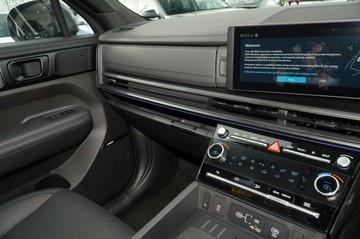 https://vehicle-cdn.autoleague.cloud/30350_620263325_10.jpg
