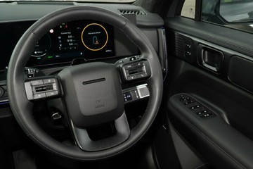 https://vehicle-cdn.autoleague.cloud/30350_620263325_6.jpg