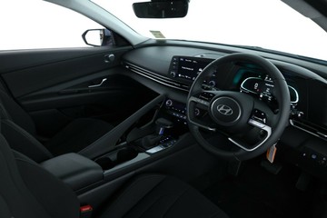 https://vehicle-cdn.autoleague.cloud/30350_620263347_20.jpg
