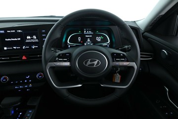 https://vehicle-cdn.autoleague.cloud/30350_620263347_21.jpg