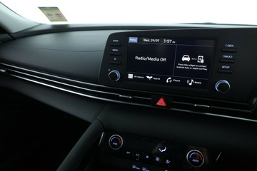 https://vehicle-cdn.autoleague.cloud/30350_620263347_23.jpg