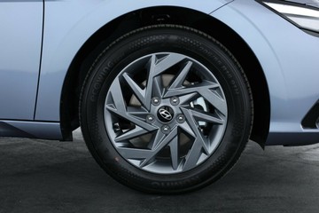 https://vehicle-cdn.autoleague.cloud/30350_620263347_4.jpg