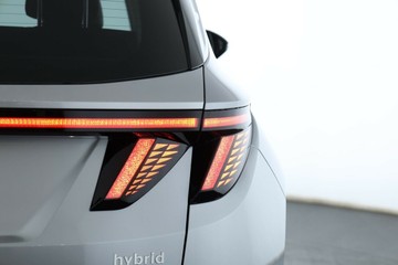 https://vehicle-cdn.autoleague.cloud/30350_620263675_15.jpg