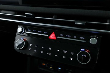 https://vehicle-cdn.autoleague.cloud/30350_620263675_27.jpg