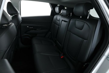 https://vehicle-cdn.autoleague.cloud/30350_620263675_35.jpg