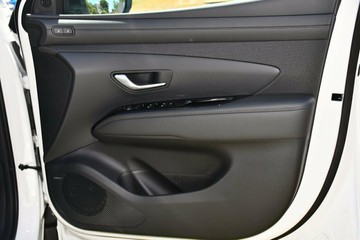 https://vehicle-cdn.autoleague.cloud/30350_620263705_5.jpg