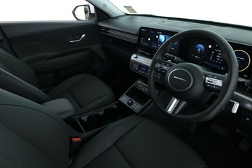 https://vehicle-cdn.autoleague.cloud/30350_620263815_13.jpg