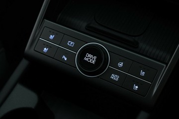 https://vehicle-cdn.autoleague.cloud/30350_620263815_22.jpg