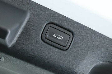 https://vehicle-cdn.autoleague.cloud/30350_620263815_7.jpg