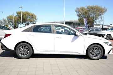 https://vehicle-cdn.autoleague.cloud/30350_620263860_13.jpg