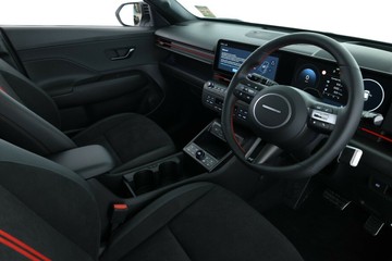 https://vehicle-cdn.autoleague.cloud/30350_620264083_13.jpg