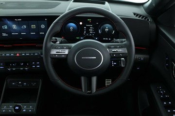 https://vehicle-cdn.autoleague.cloud/30350_620264083_14.jpg