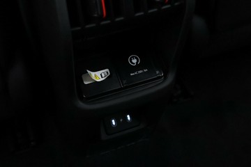 https://vehicle-cdn.autoleague.cloud/30350_620264083_30.jpg