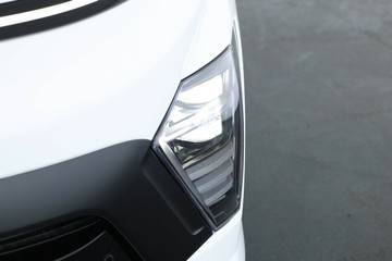 https://vehicle-cdn.autoleague.cloud/30350_620264083_36.jpg